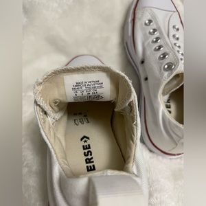 Converse, size 8, white